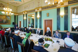 His Holiness Patriarch Kirill presides over jubilee meeting of Inter-Religious Council of Russia