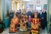 Ανήμερα της εορτής της Αγίας Μεγαλομάρτυρος Αικατερίνης τελέσθηκαν πανηγυρικές λατρευτικές εκδηλώσεις στον ομώνυμο ιερό ναό στο Βσπόλγιε Μόσχας – μετόχι της εν Αμερική Ορθοδόξου Εκκλησίας