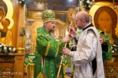 В день памяти преподобного Серафима Саровского Патриарший экзарх всея Беларуси совершил Литургию в Серафимовском приходе Минска