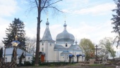 In the village of Pecheskoye, Khmelnitsky region of Ukraine, representatives of schismatics seized the Church of the Protection of the Theotokos