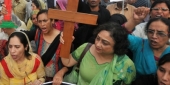 В Пакистане двух христиан зверски избили и принудили произнести исламский символ веры
