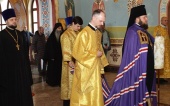 В праздник Сретения Господня архиепископ Подольский Аксий совершил Литургию в храме Воздвижения Креста Господня г. Еревана