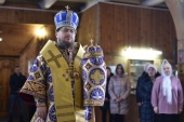 Епископ Яранский Паисий совершил молебен о воинах в Никольском храме в п. Свеча Кировской области