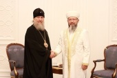 В центральной мечети Астаны состоялась встреча главы Казахстанского митрополичьего округа с верховным муфтием Республики Казахстан