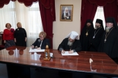 Подписано соглашение между Новосибирской митрополией и Общественной палатой Новосибирской области