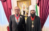 Митрополит Волоколамский Антоний вручил послу России в Израиле Патриаршую награду