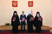 Подписано соглашение о сотрудничестве между Общественной палатой Смоленской области и епархиями Смоленской митрополии