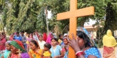 У північній Індії християнського священика та мирянина тяжко поранили за проповіді