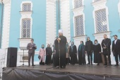 На территории Костромского кремля открылась пасхальная ярмарка