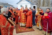 Глава Архангельской митрополии освятил памятник основателю Сийского монастыря преподобному Антонию
