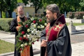 Митрополит Будапештский Иларион почтил память советских воинов на будапештском кладбище Керепеши