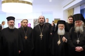 Патриарх Иерусалимский Феофил посетил прием по случаю Дня Победы