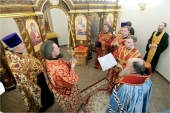 Митрополит Санкт-Петербургский Варсонофий освятил храм в епархиальном паломническом центре