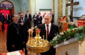 Russian President presents an icon to the Church of the Intercession in Harbin