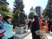 Епископ Волжский Иоанн освятил памятник казакам в городе Волжском