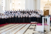 Сводный хор из 350 участников III Всероссийского хорового фестиваля исполнил песнопения Литургии в Спасском соборе Пензы