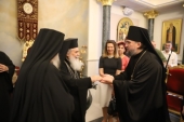Εκπρόσωποι της Ρωσικής Εκκλησιαστικής Αποστολής συμπροσευχήθηκαν με τον Πατριάρχη Ιεροσολύμων Θεόφιλο σε ιερό ναό της Σιωνίτιδος Εκκλησίας