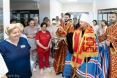 Патриарший экзарх всея Беларуси освятил новый корпус и часовню в 11-й городской клинической больнице Минска