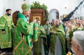 Патриарший экзарх всея Беларуси возглавил престольный праздник храма Святой Живоначальной Троицы г. Минска
