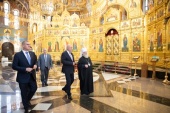 Глава Минэнерго Сергей Цивилев посетил Троицкий кафедральный собор г. Сургута