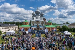 Святейший Патриарх Кирилл возглавил в Тихвине торжества по случаю 20-летия возвращения Тихвинской иконы Божией Матери в Россию