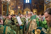 В день памяти преподобного Сергия Радонежского Предстоятель Русской Церкви совершил Литургию в Успенском соборе Троице-Сергиевой лавры