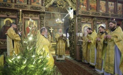 В день памяти святителя Петра Московского председатель Синодального отдела по монастырям и монашеству возглавил в Высоко-Петровском ставропигиальном монастыре престольные торжества