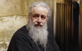 Намісника Святогірської лаври митрополита Святогірського Арсенія продовжують утримувати у СІЗО незважаючи на закінчення терміну дії запобіжного заходу