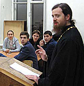 Игумен Нектарий (Морозов): Православная Церковь может 'дать шанс оздоровиться тем, кто этого желает, привести в чувство тех, кто способен прийти в чувство'