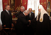 Святейший Патриарх Алексий наградил руководителей предприятий и объединений минерально-сырьевого комплекса
