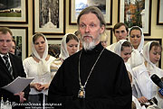 Выставка фоторабот архиепископа Вологодского Максимилиана проходит в Череповце