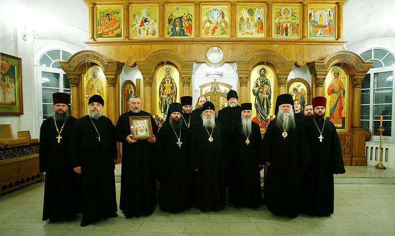 21 февраля 2008 г., Москва. На богослужении в храме св. вмц. Екатерины (подворье Православной Церкви в Америке).