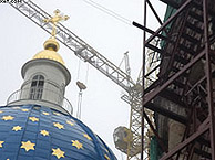 Губернатор Санкт-Петербурга Валентина Матвиенко потребовала ускорить восстановительные работы в Свято-Троицком Измайловском соборе