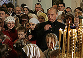 Президент Путин присутствовал на Рождественском богослужении в Ново-Иерусалимском монастыре