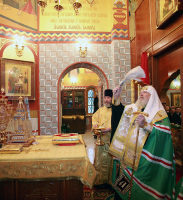 Святейший Патриарх Алексий совершил освящение росписи больничного храма при госпитале ФСБ