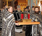 В Воронежской епархии начался крестный ход, посвященный 175-летию прославления святителя Митрофана