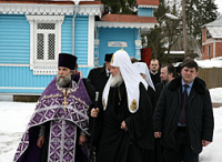 Святейший Патриарх посетил храмы Санкт-Петербургской епархии в поселках Вырица и Сиверский