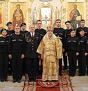 Будущие работники полиции Латвии принесли присягу в православном кафедральном соборе Рождества Христова г. Риги