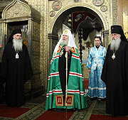 В день праздника Введения во храм Пресвятой Богородицы Святейший Патриарх Алексий совершил Литургию в Успенском соборе Кремля
