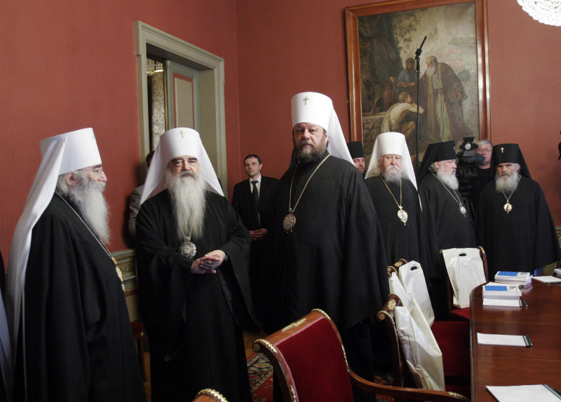 Заседание Священного Синода Русской Православной Церкви 11 апреля 2006 года