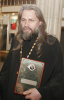 Глава самой многодетной семьи России священник Николай Стремский стал лауреатом премии 'Золотое сердце'