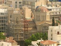 Греческая полиция обезвредила два взрывных устройства, подложенных в два главных православных собора Афин и Пирея