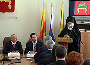 Архиепископ Тверской Виктор принял участие в инаугурации нового мэра города Твери