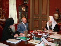 Святейший Патриарх возглавил очередное заседание Макариевского фонда