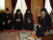 Предстоятель Иерусалимской Церкви принял паломников Сурожской епархии