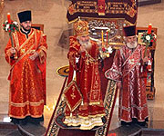 В Покровском храме Владивостока состоялось первое Пасхальное богослужение
