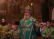 Предстоятель Русской Церкви совершил всенощное бдение в Троицком соборе Свято-Троицкой Сергиевой лавры