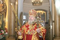 Святейший Патриарх Алексий совершил Божественную литургию в московском храме св. вмц. Екатерины