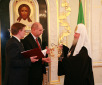 Вручение Святейшему Патриарху Алексию диплома почетного доктора Политехнического института Западной Македонии