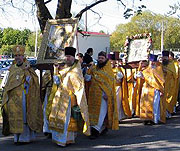 Митрополит Таллинский Корнилий возглавил торжества в честь 450-летия со дня обретения Нарвских святынь